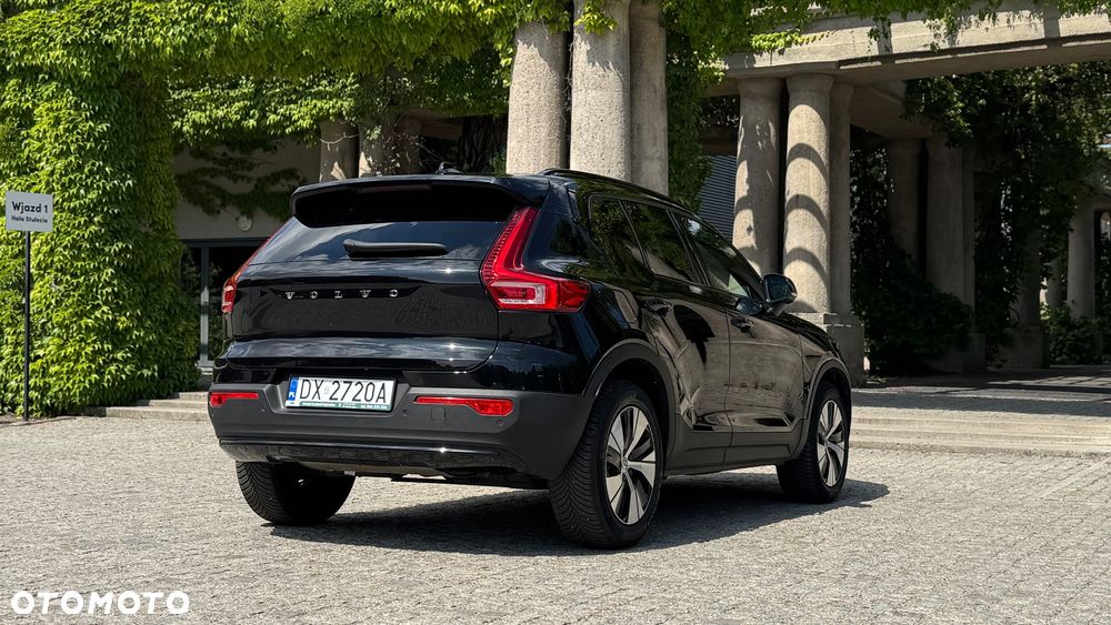 Volvo XC 40 T2 Plus Dark - 3