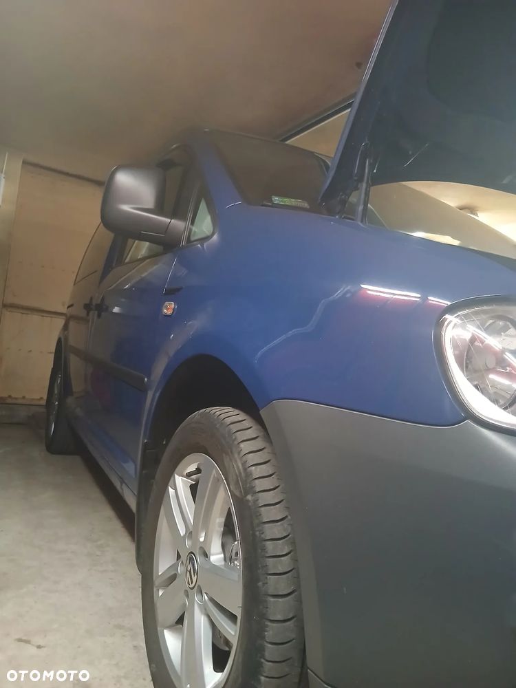 Volkswagen Caddy Life - 11