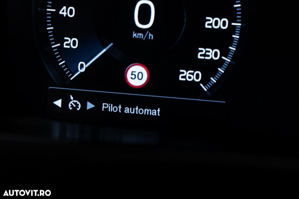 Volvo XC 90 D5 AWD Momentum - 40