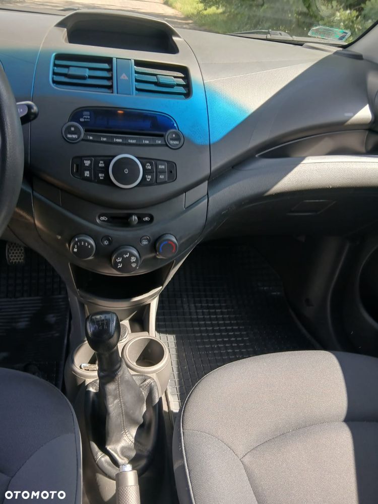 Chevrolet Spark 1.0 LS+ Design - 5