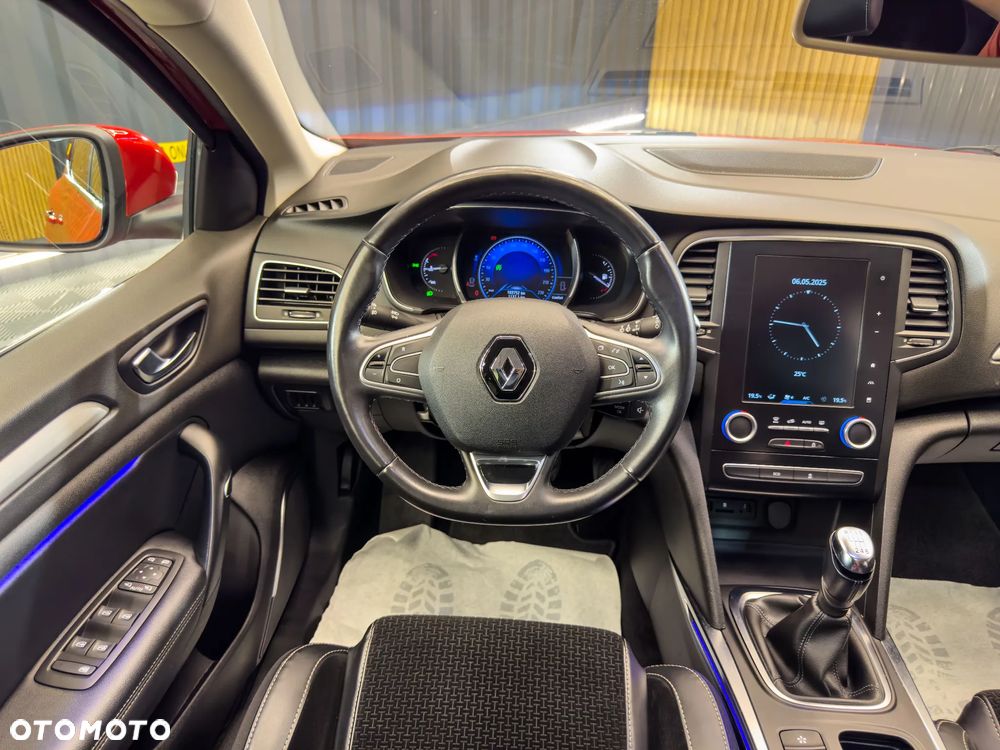 Renault Megane ENERGY TCe 130 INTENS - 19
