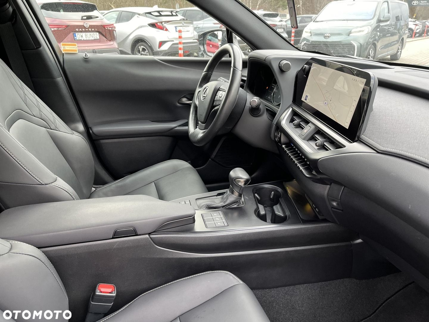 Lexus UX 200 F Sport 2WD - 9
