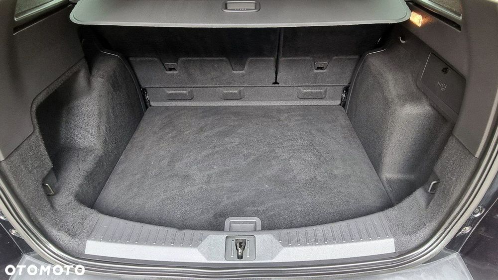 Ford Kuga - 22