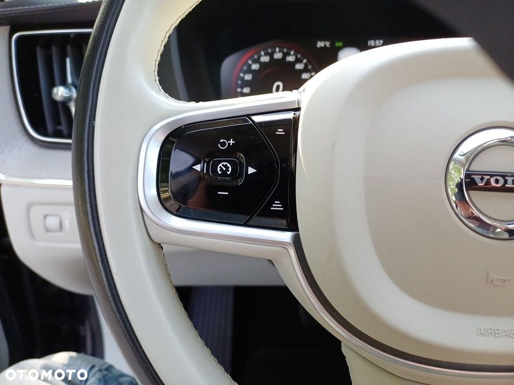Volvo XC 60 B5 D AWD Inscription - 18