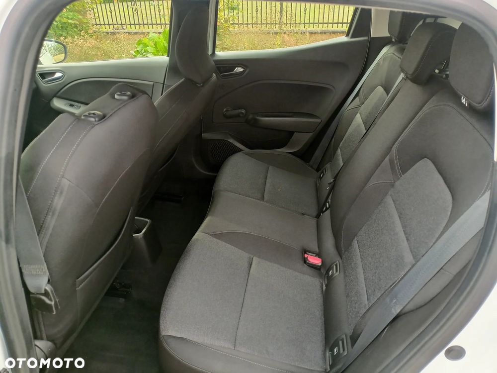 Renault Clio TCe 90 TECHNO - 17