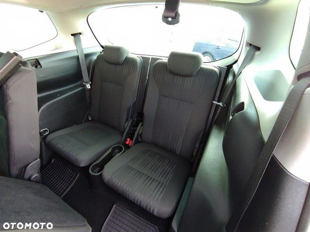 Opel Zafira - 18