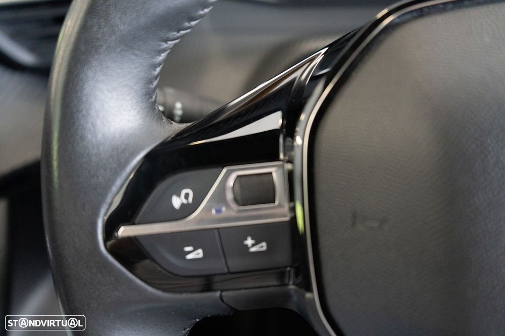 Peugeot 2008 PureTech 100 Stop&Start Allure - 18