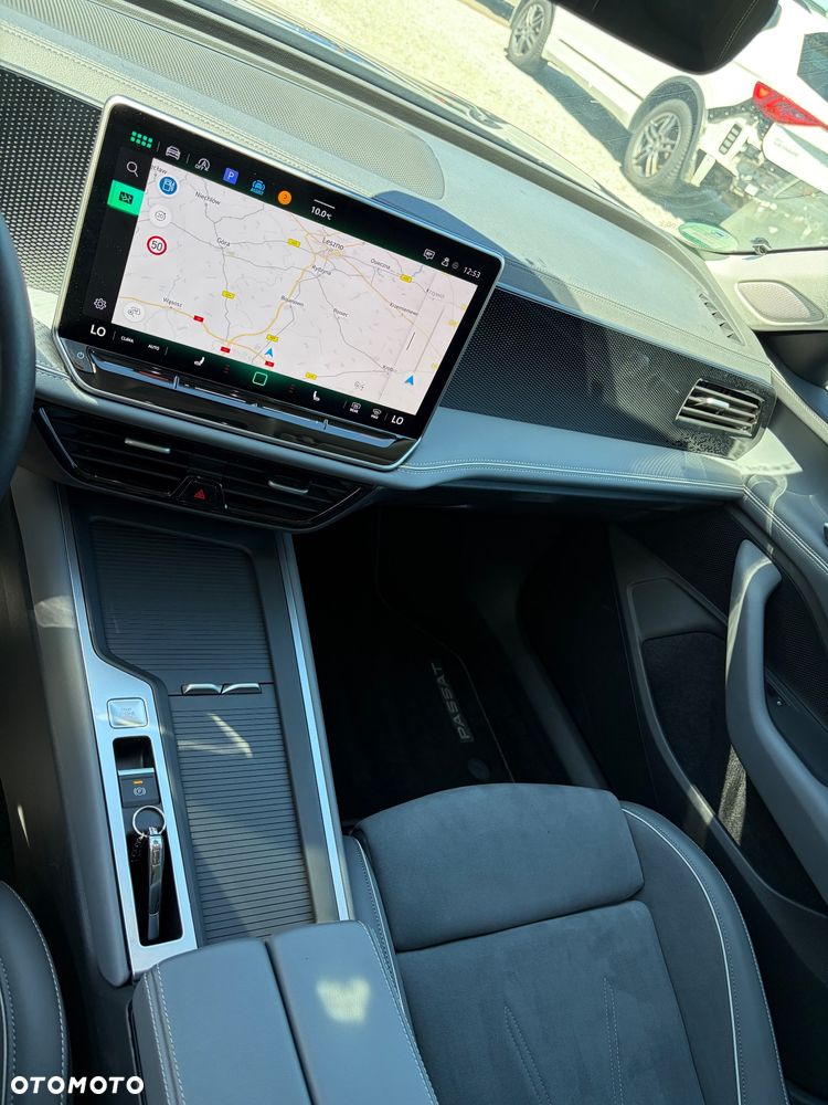 Volkswagen Passat 2.0 TDI SCR DSG Business - 29