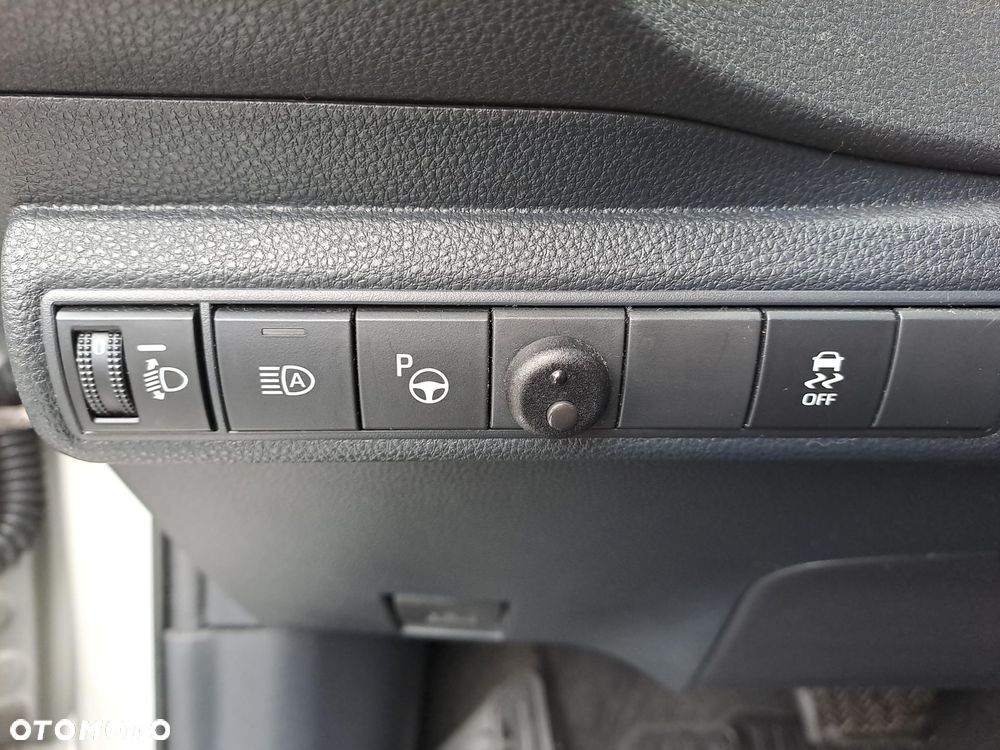 Toyota Corolla 2.0 Hybrid Comfort - 22