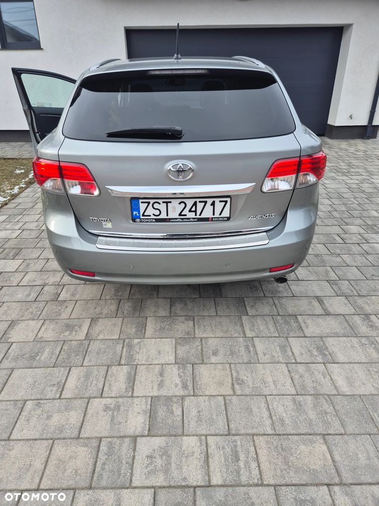 Toyota Avensis 2.0 D-4D Premium - 3