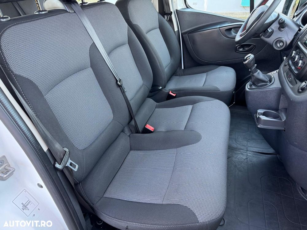 Renault Trafic 2.0 Blue dCi 120 Combi L1H1 8+1 locuri Authentique - 10