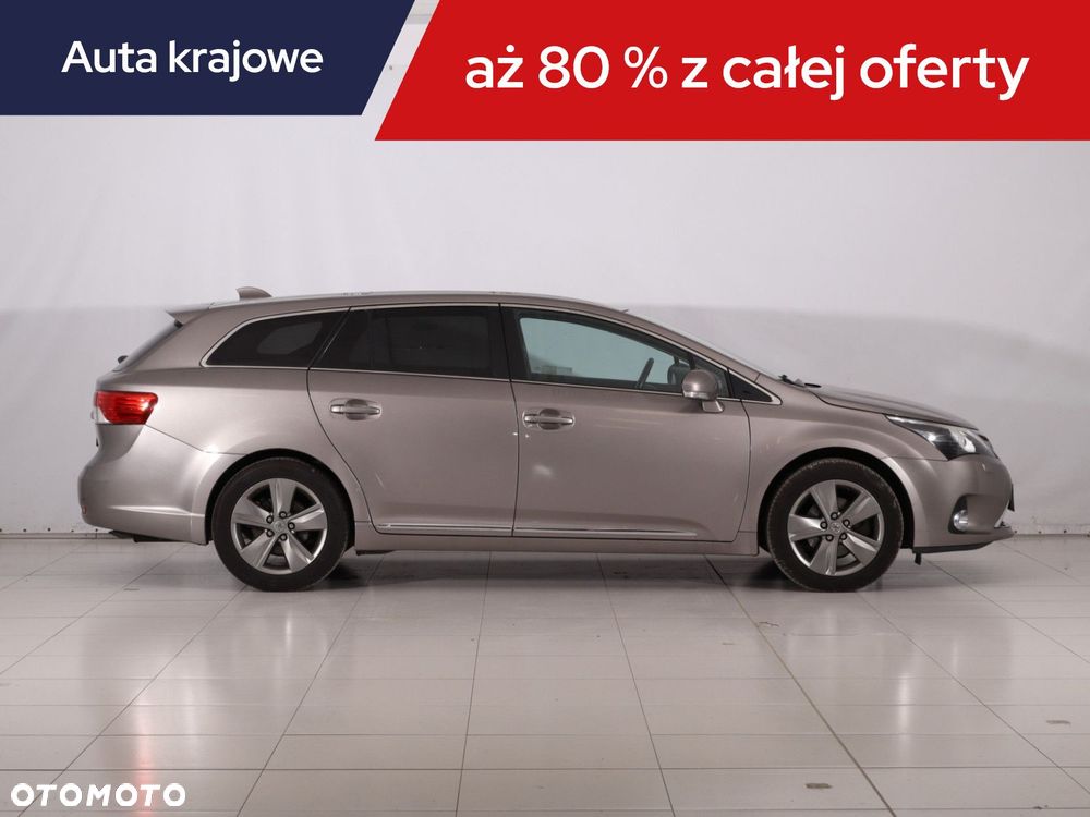 Toyota Avensis - 8