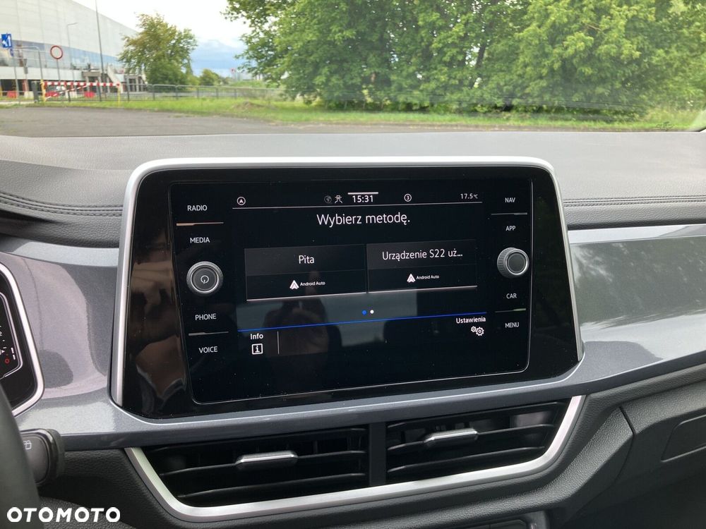 Volkswagen T-Roc - 15