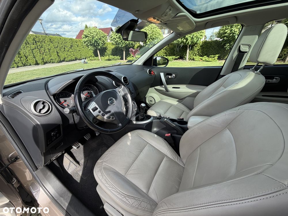 Nissan Qashqai 2.0 Tekna - 10