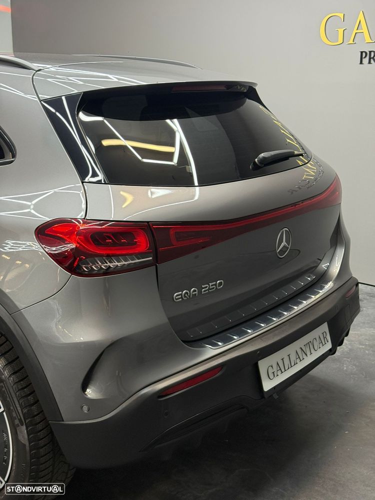 Mercedes-Benz EQA 250 - 26