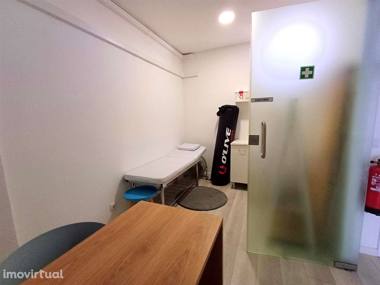 Loja com vitrine, para venda na Figueira da Foz- Buarcos! - Grande imagem: 3/22