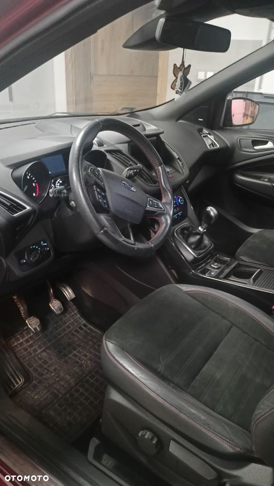 Ford Kuga - 20