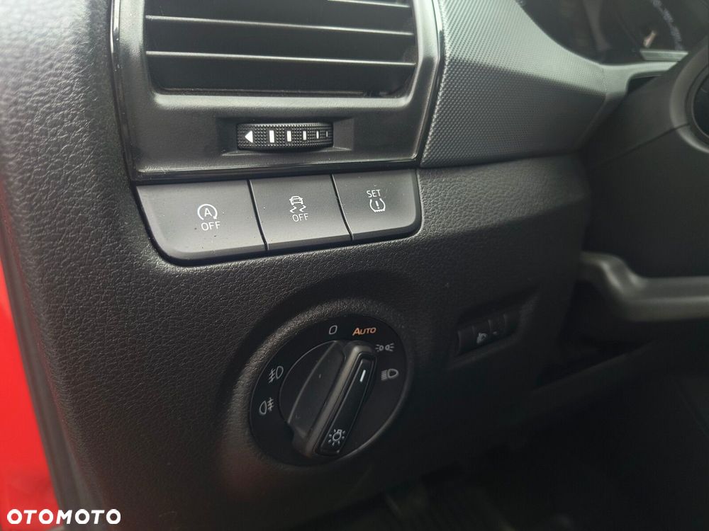 Skoda Fabia 1.0 Active - 19