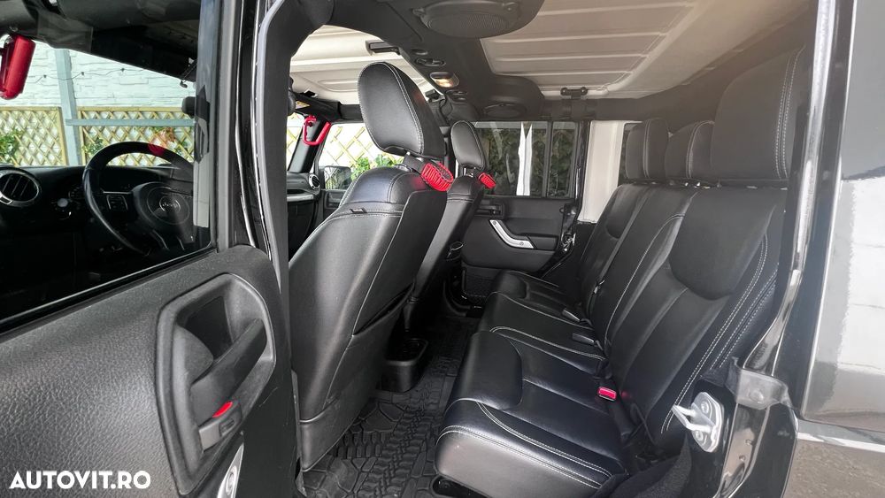 Jeep Wrangler 2.8 CRD AT Sahara - 15