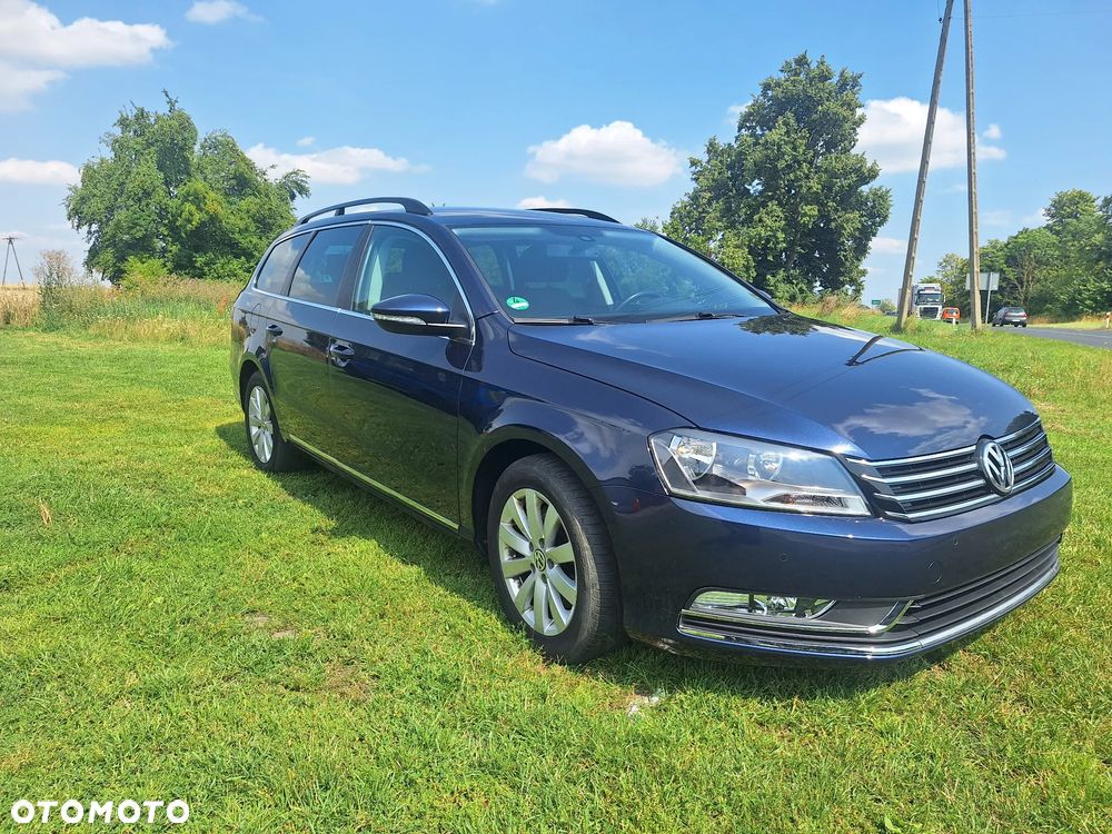 Volkswagen Passat 2.0 TDI DPF BlueMotion Technology Comfortline - 1