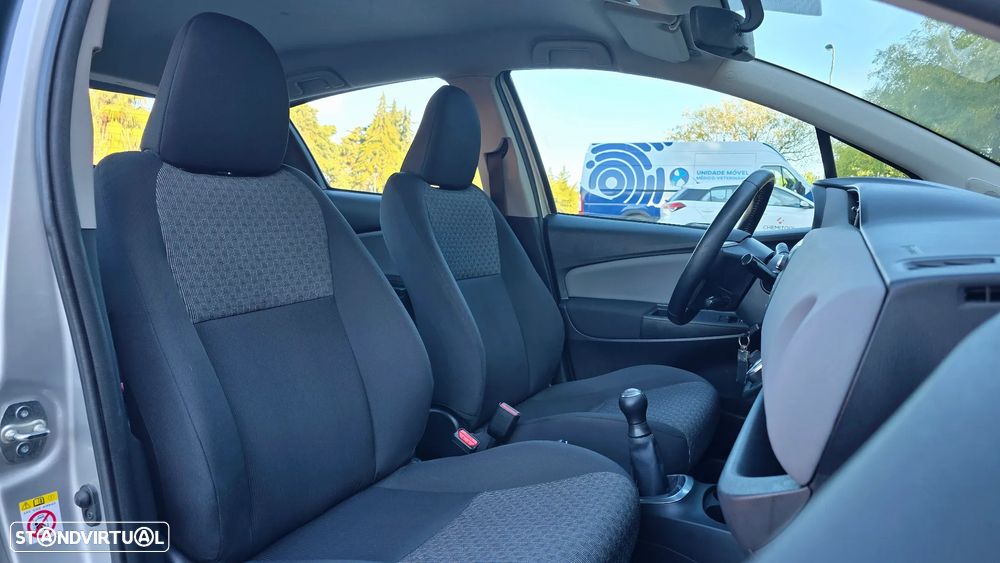 Toyota Yaris 1.0 VVT-i Comfort+P.Style - 27