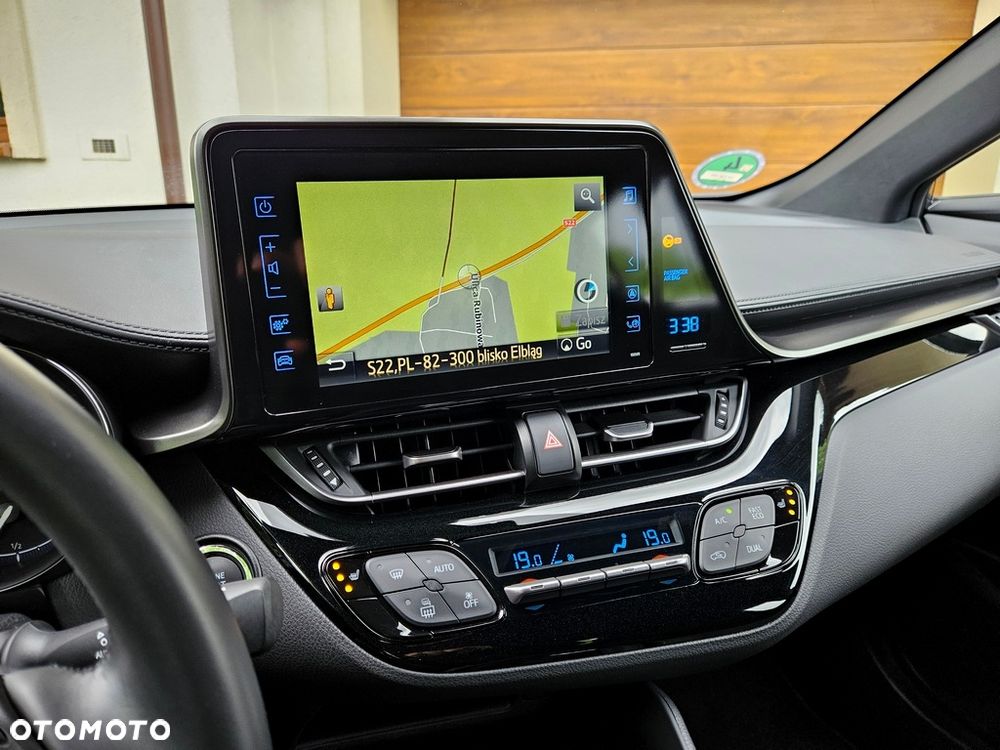 Toyota C-HR - 26