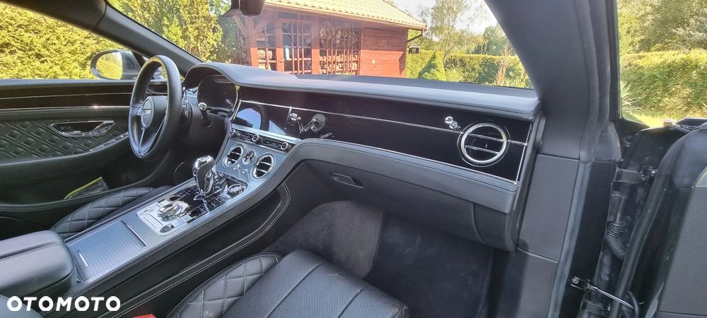 Bentley Continental GT V8 - 11