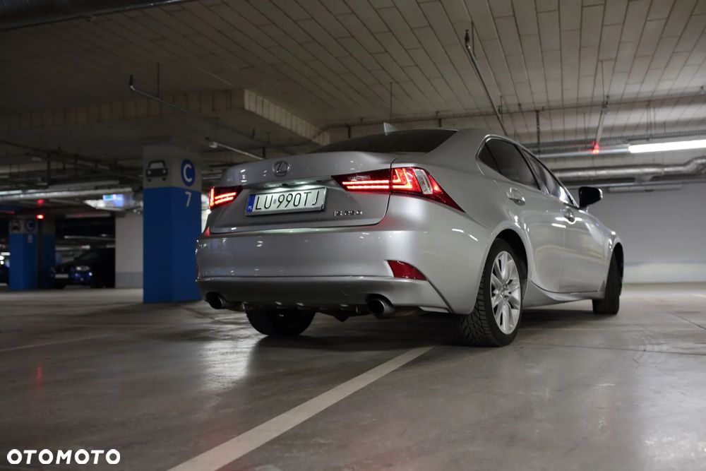 Lexus IS 250 Executive Line - 6