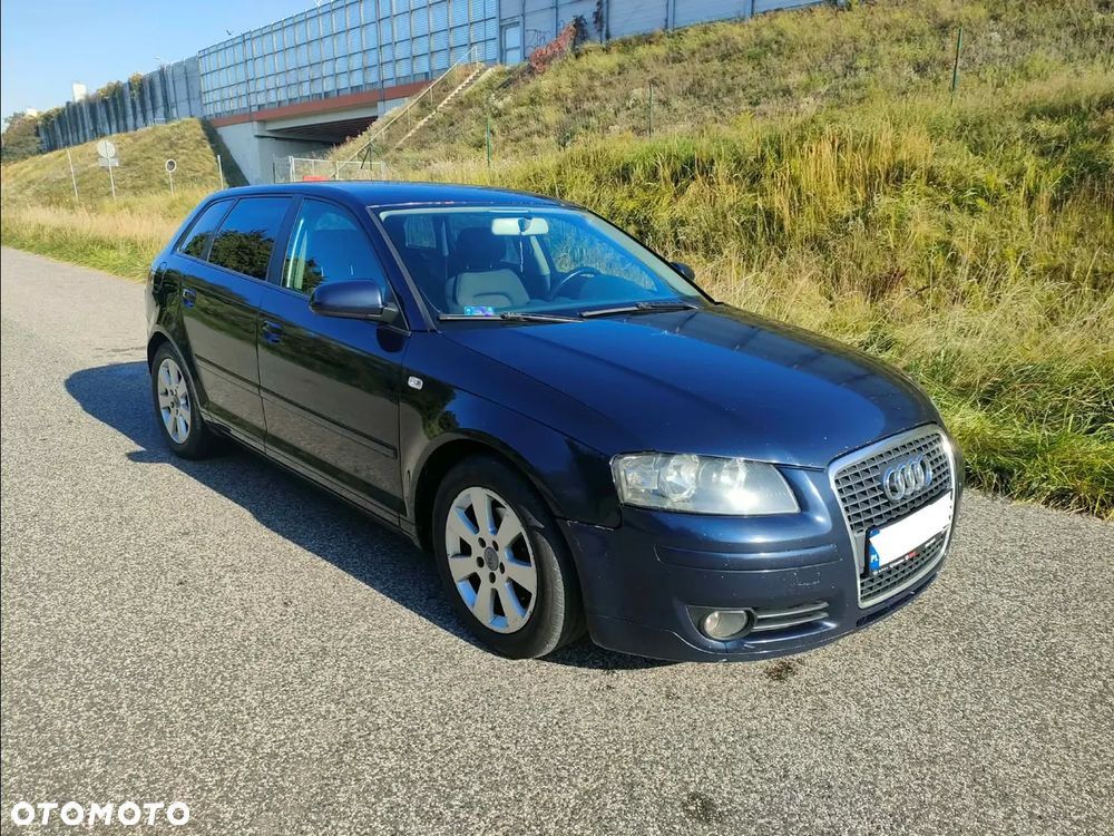 Audi A3 Sportback 2.0 TDI DPF Ambition - 2