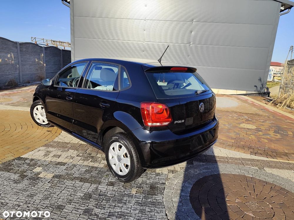 Volkswagen Polo 1.2 Blue Motion Technology Comfortline - 11