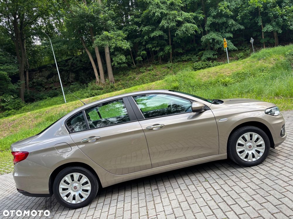 Fiat Tipo 1.4 16V Easy - 11