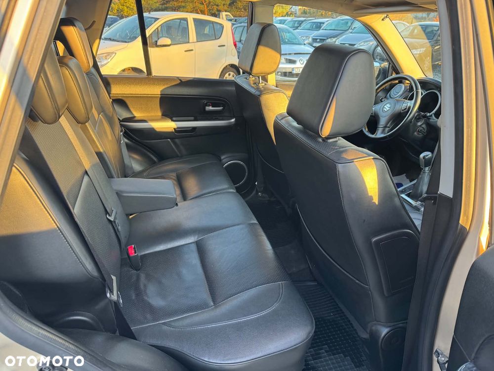 Suzuki Grand Vitara 1.9 DDiS De Luxe EU5 - 24