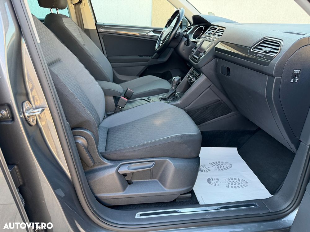 Volkswagen Tiguan - 17