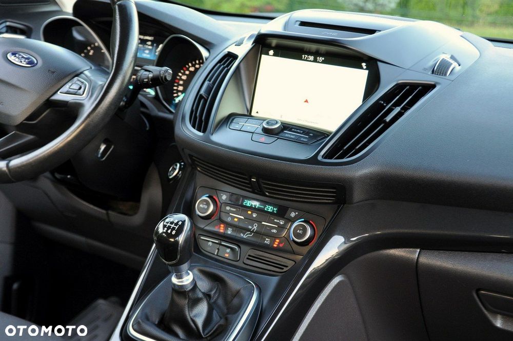Ford Kuga - 27