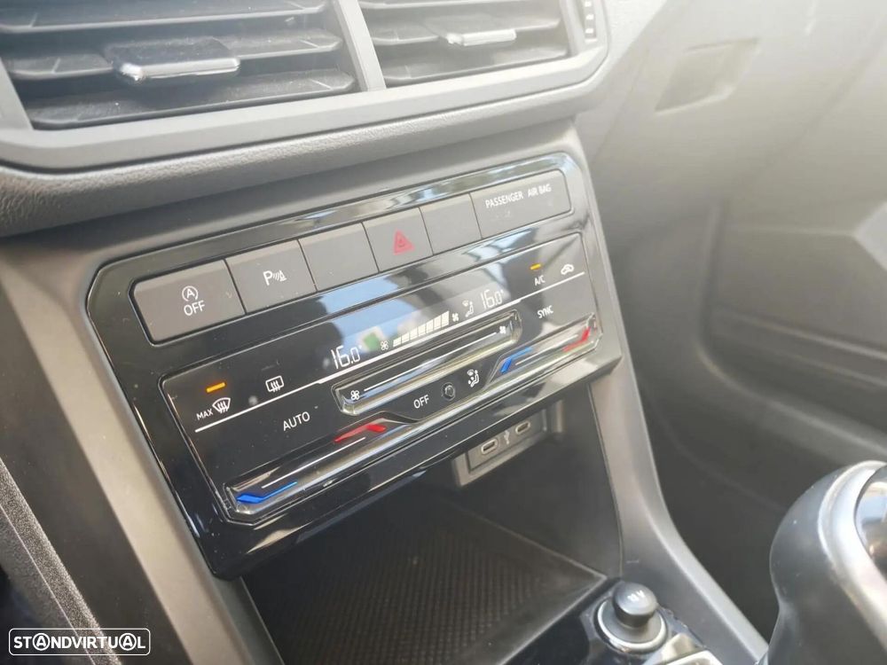 VW T-Cross 1.0 TSI Life - 27
