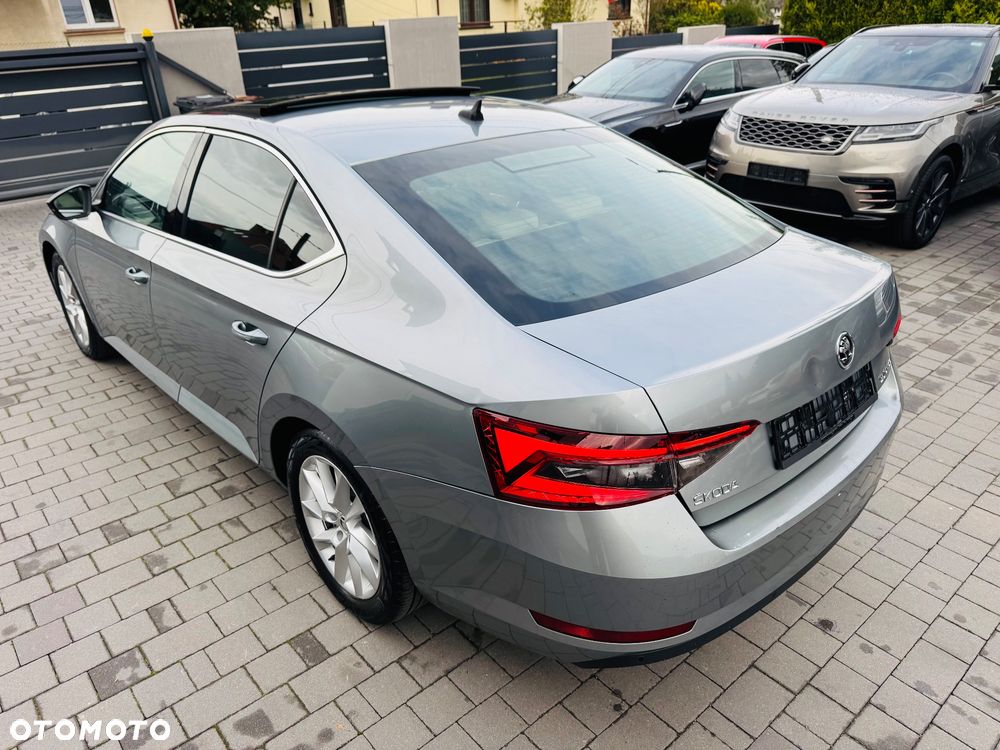 Skoda Superb 2.0 TSI Sportline DSG - 11