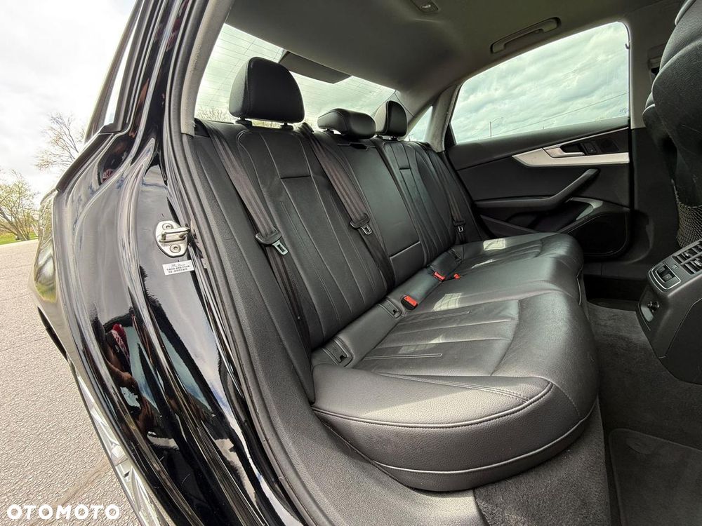 Audi A4 Limousine 2.0 TFSI S tronic sport - 17