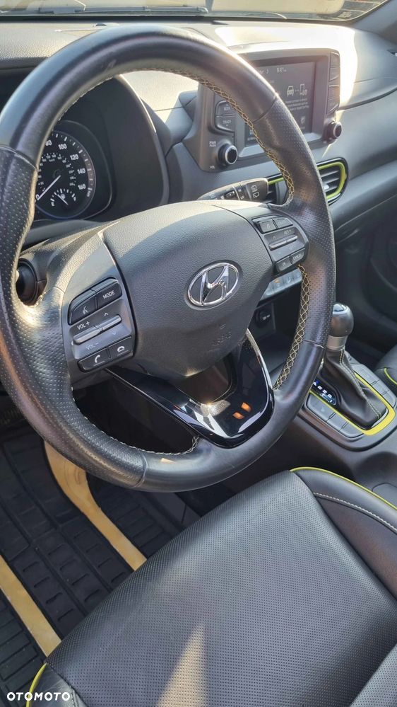 Hyundai Kona 1.6 T-GDI DCT 4WD Premium - 16
