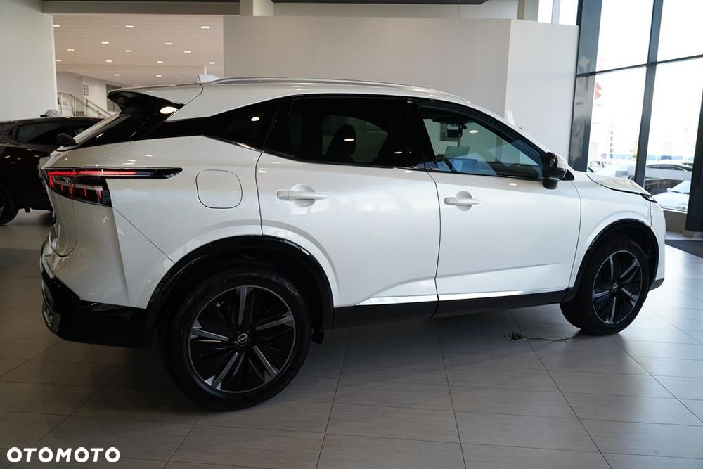 Nissan Qashqai 1.3 DIG-T mHEV N-Connecta Xtronic - 4