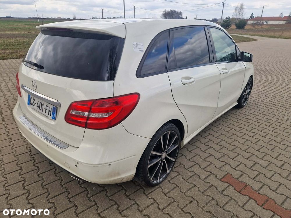 Mercedes-Benz Klasa B 200 CDI (BlueEFFICIENCY) - 4