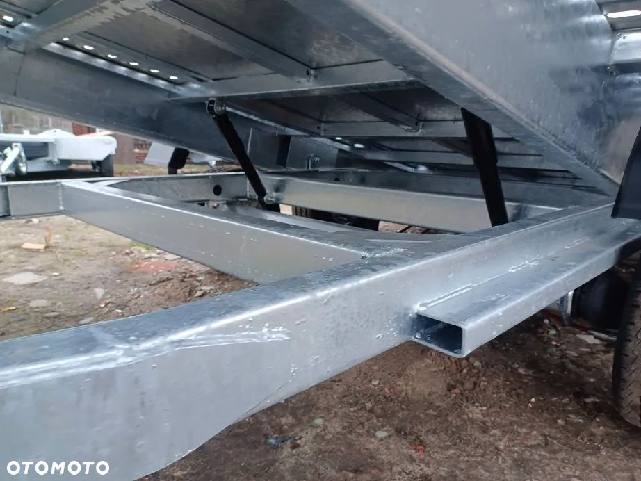 Niewiadów Saturn 4,5m DMC 2700 kg - 9