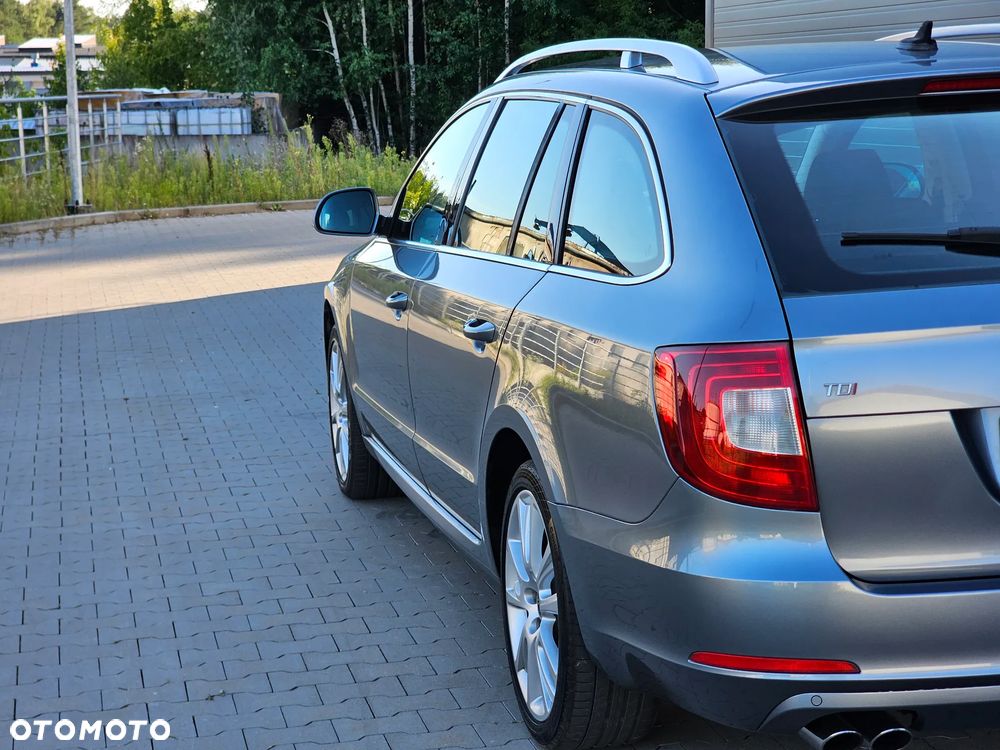 Skoda Superb 2.0 TDI Exclusive - 15