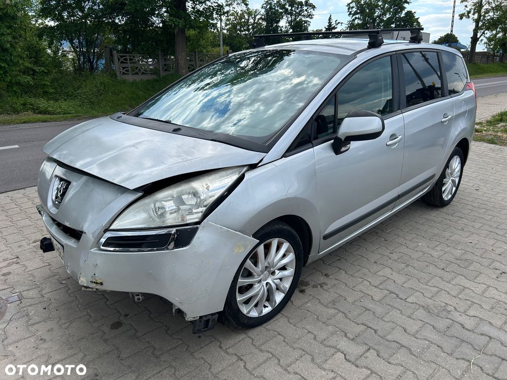 Peugeot 5008 2013 photo 4