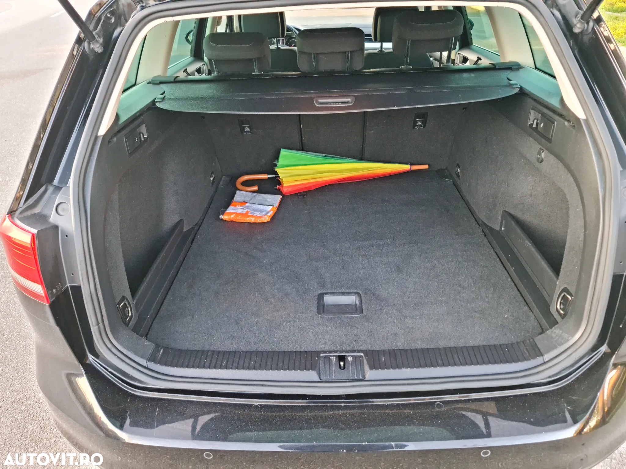 Volkswagen Passat Variant 2.0 TDI SCR - 12