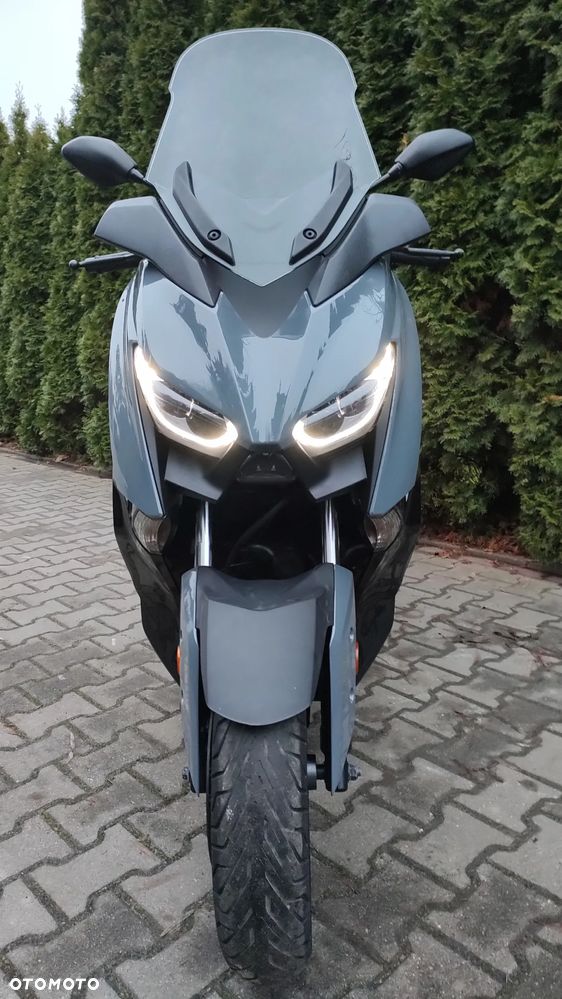 Yamaha X-max - 4