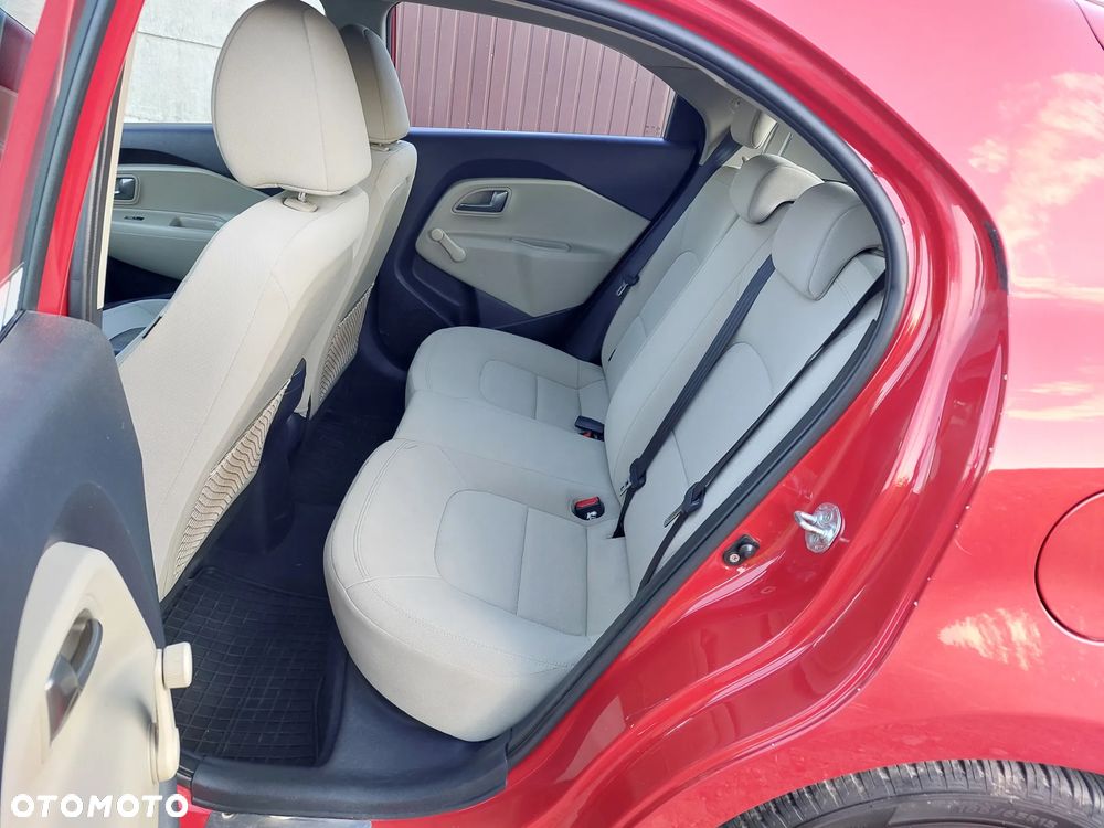 Kia Rio - 24