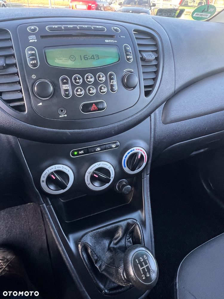 Hyundai i10 1.1 Comfort - 11