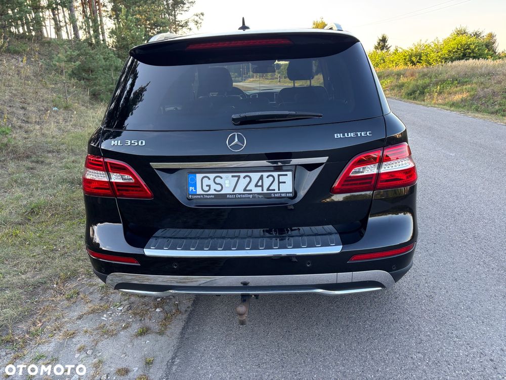 Mercedes-Benz ML 350 BlueTec 4-Matic - 25