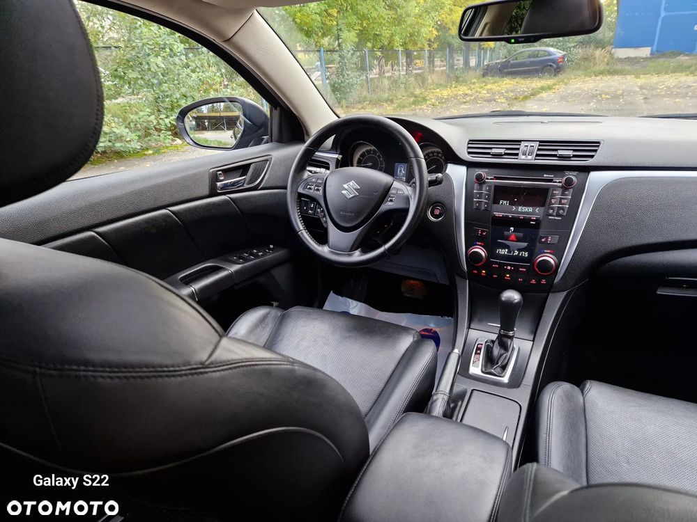 Suzuki Kizashi 2.4 Sport 4WD CVT - 22