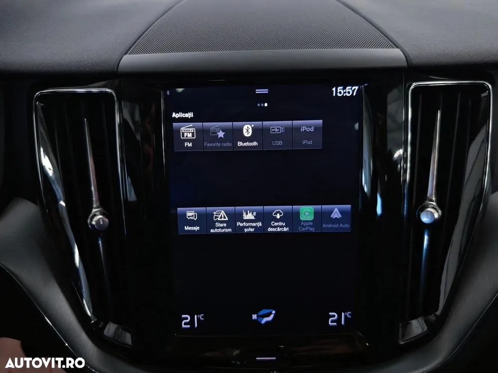 Volvo XC 60 T8 Twin Engine AWD Geartronic Momentum - 10